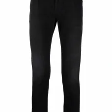 Джинсы кроя слим