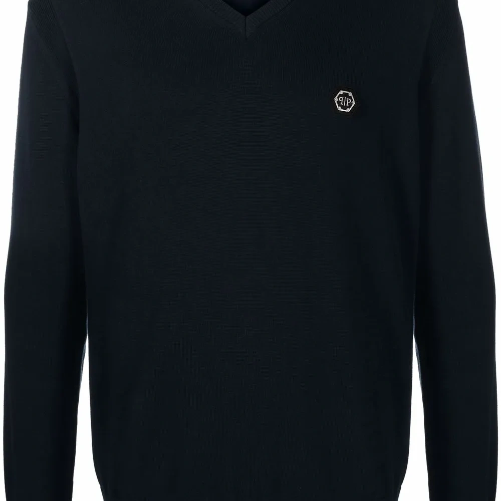 Джемпер с V-образным вырезом и-нашивкой-логотипом