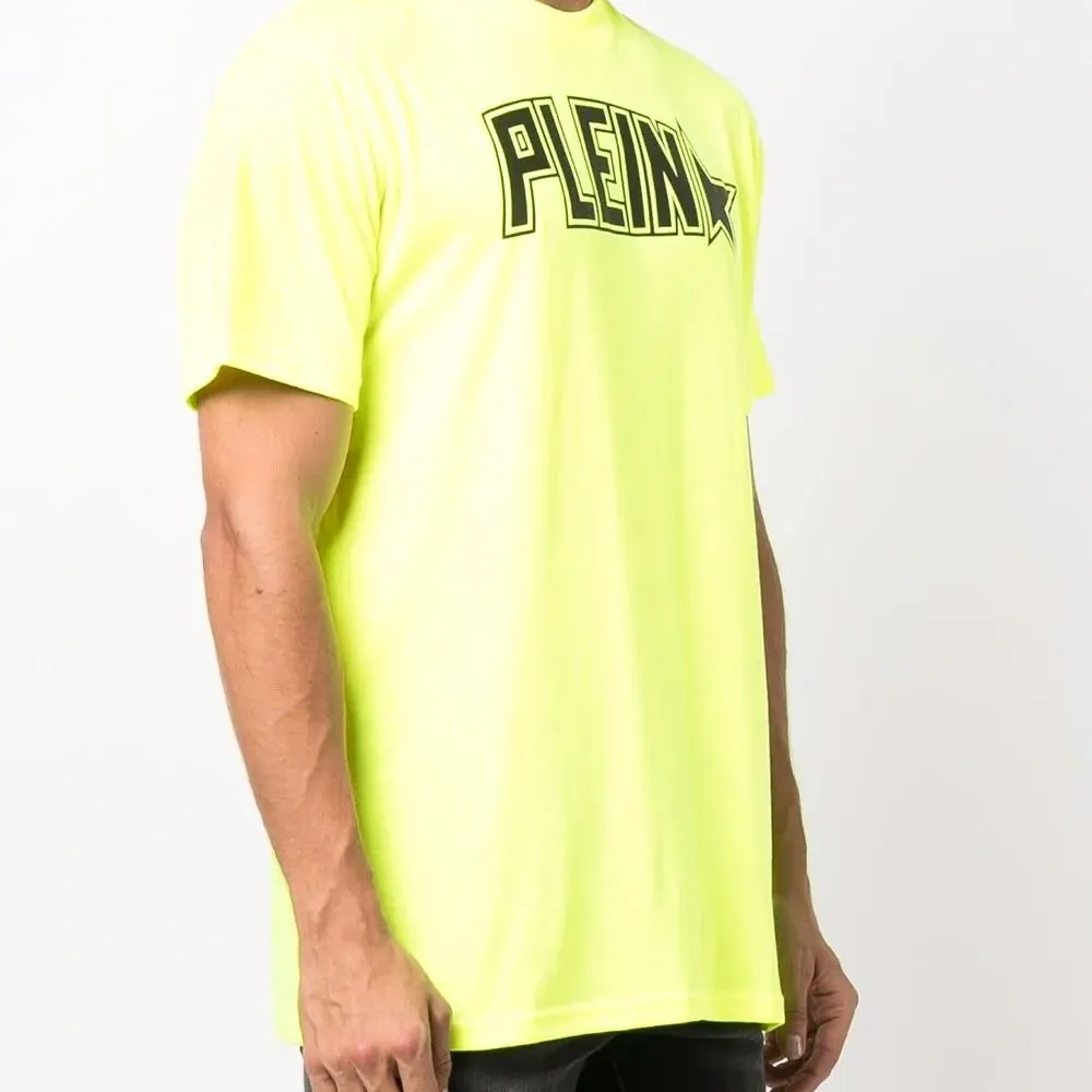 Футболка с логотипом