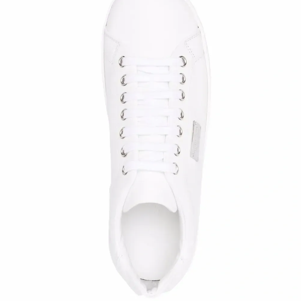 Кроссовки с логотипом