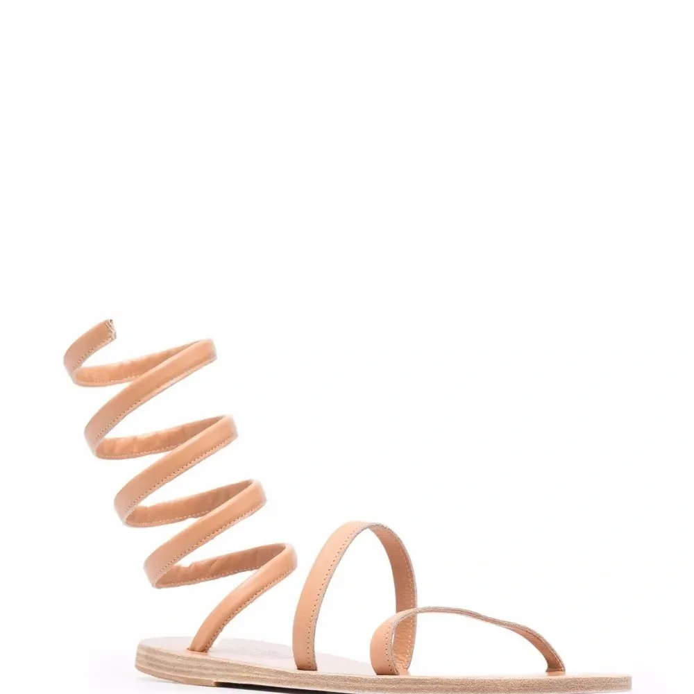 Сандалии с ремешком на щиколотке