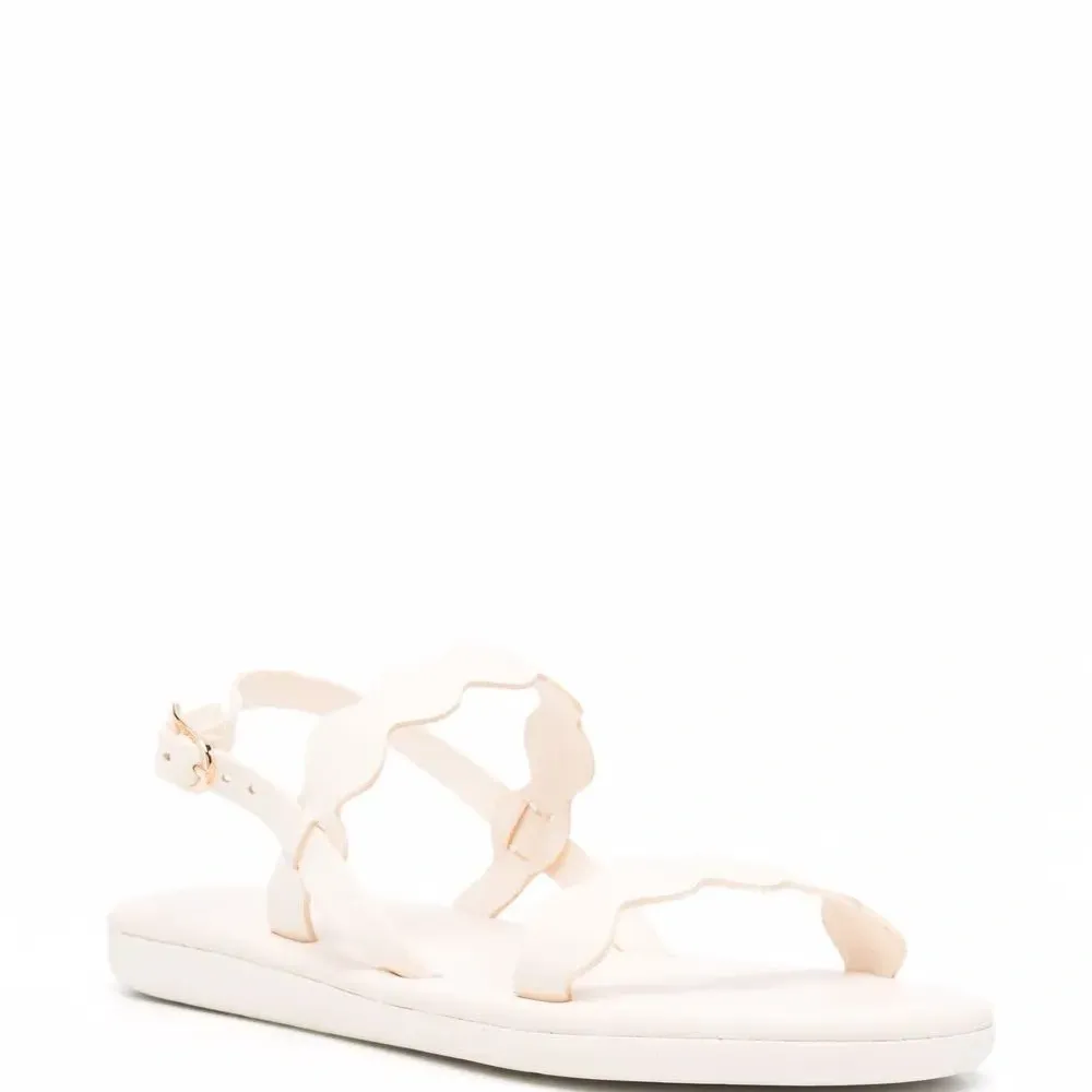 Сандалии с фестонами