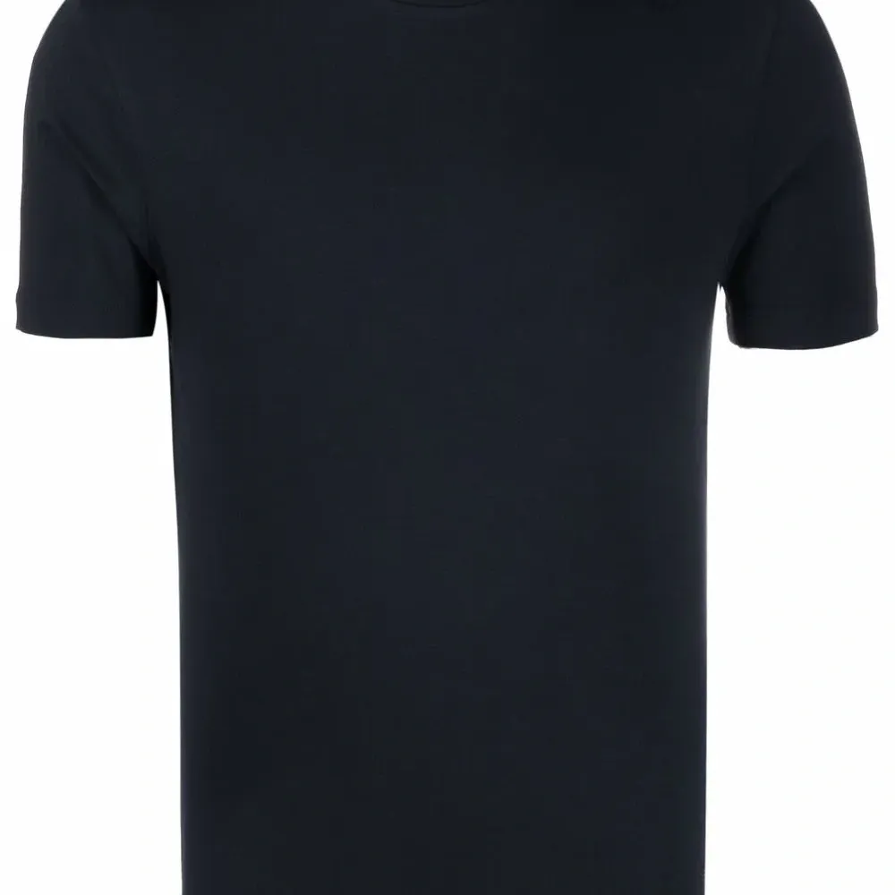 Футболка с круглым вырезом