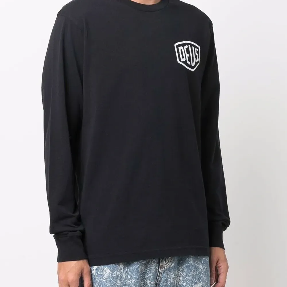 толстовка с круглым вырезом и логотипом