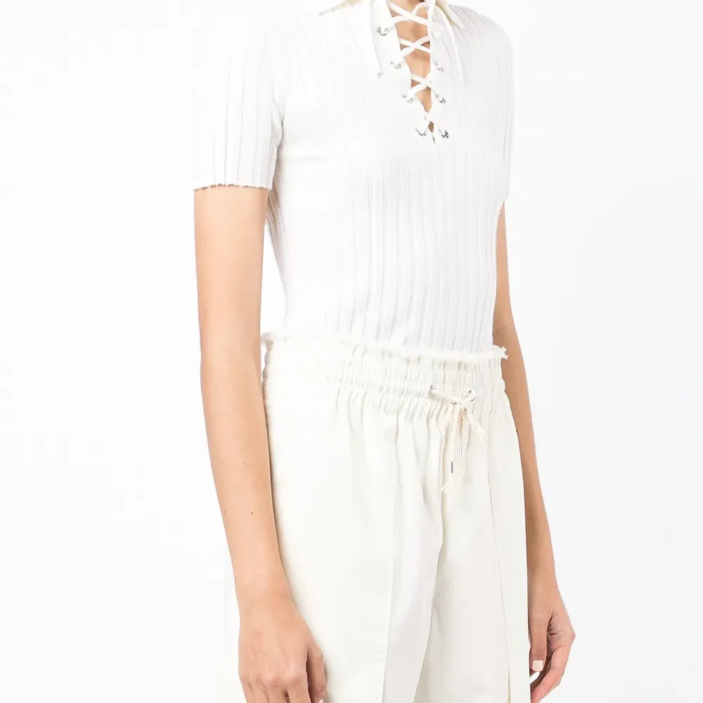 Спортивные шорты с кулиской