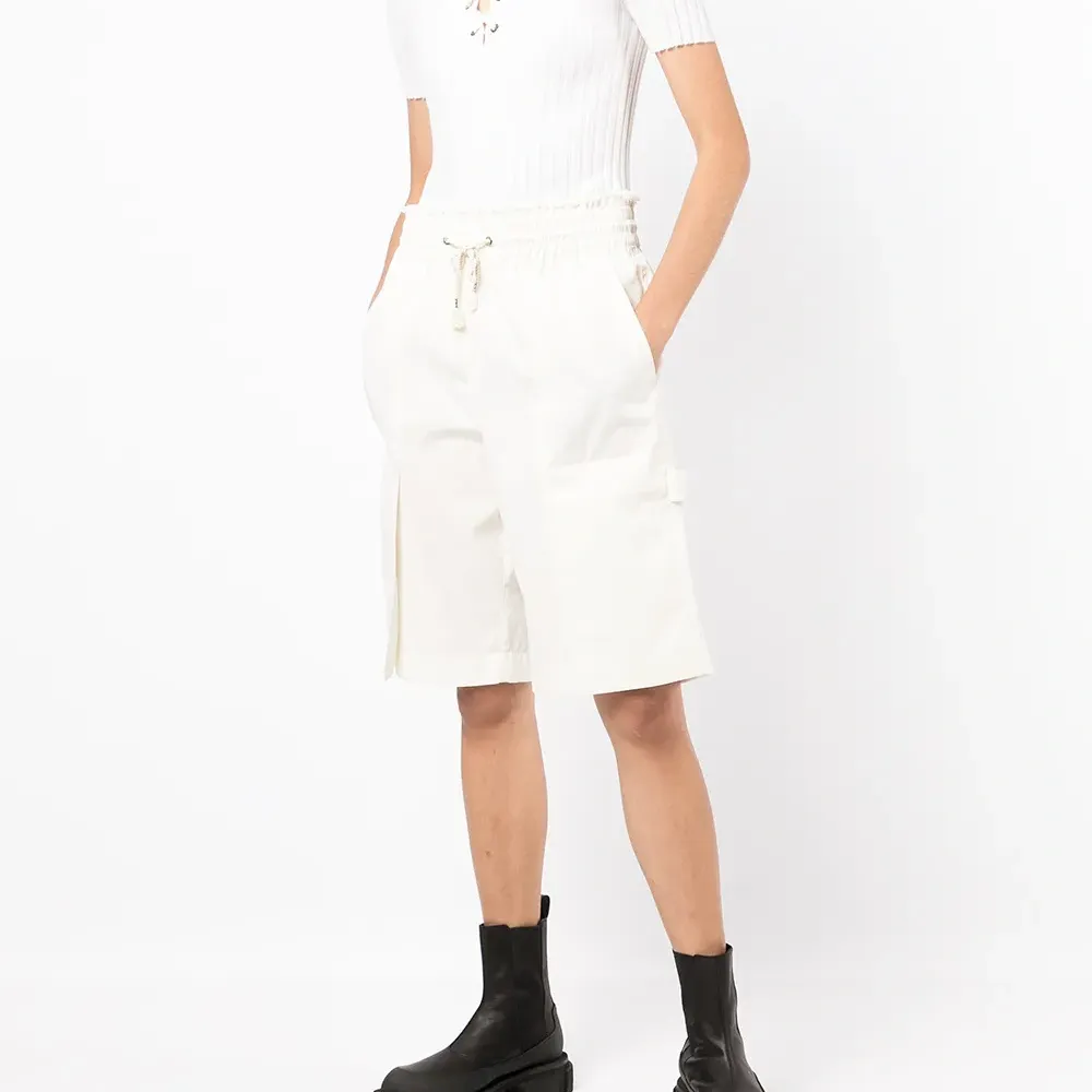 Спортивные шорты с кулиской