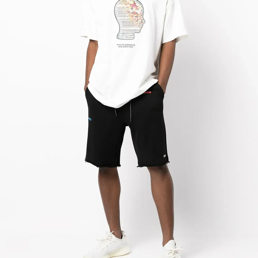 Футболка с графичным принтом