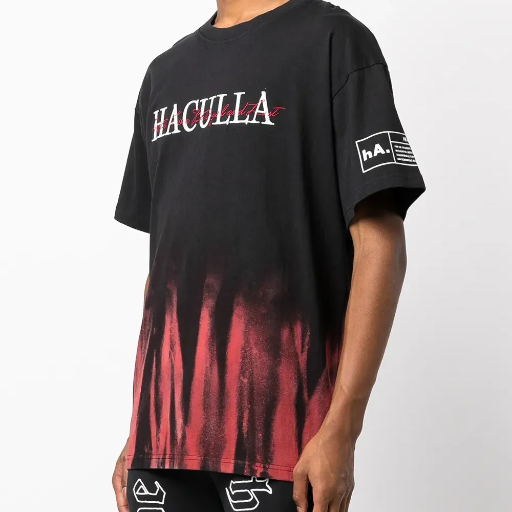 Футболка с логотипом