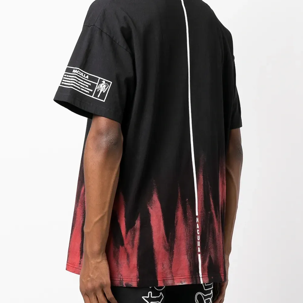 Футболка с логотипом