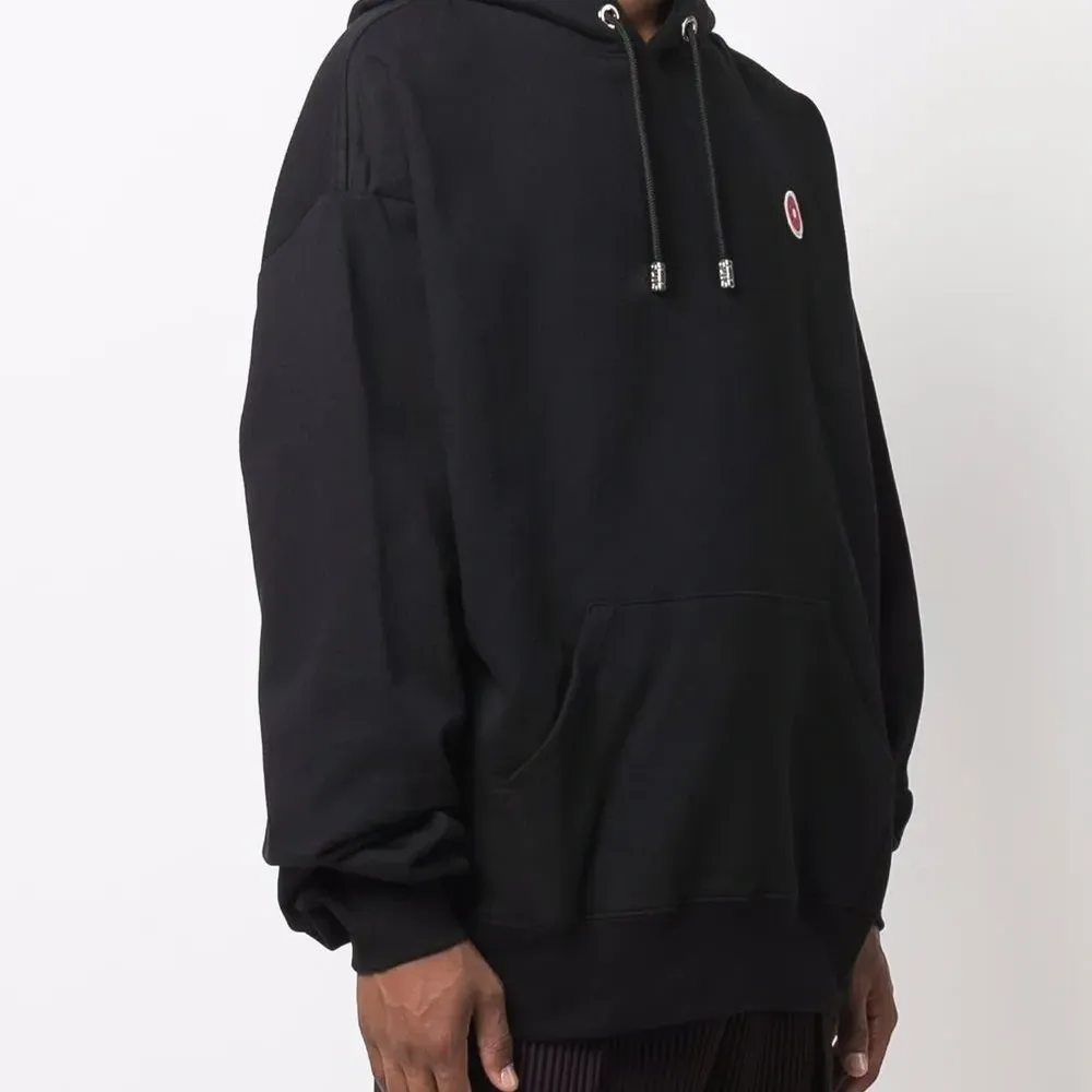 Худи с нашивкой-логотипом