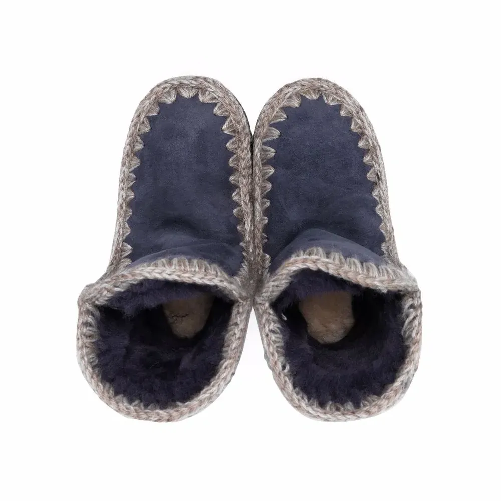 Ботинки с контрастной строчкой