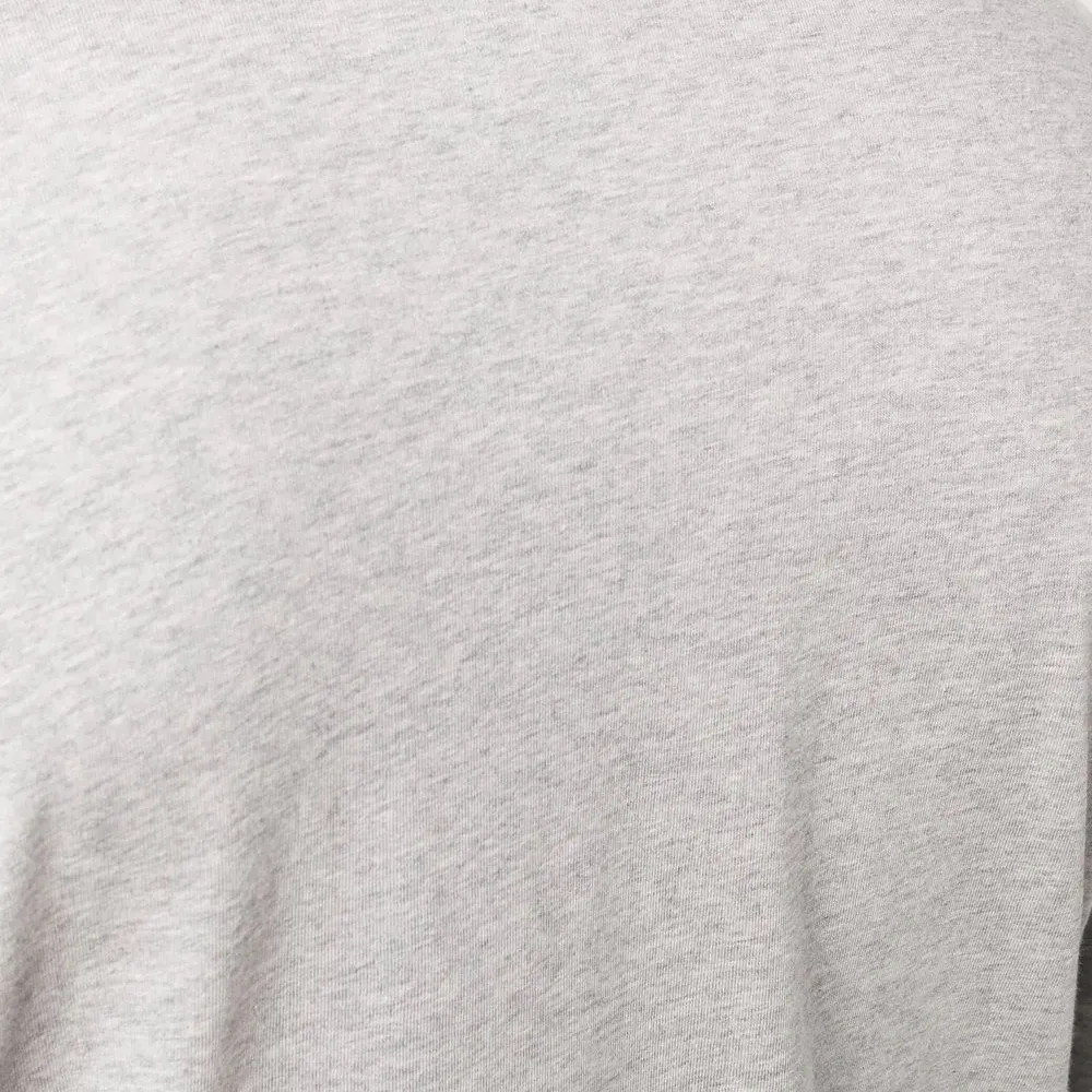 Футболка с длинными рукавами и логотипом