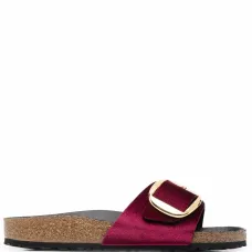 Бархатные сандалии с пряжкой