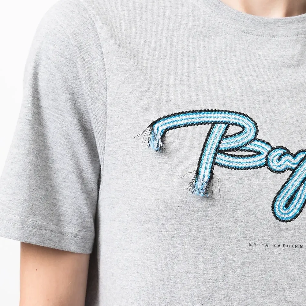 платье-футболка с вышитым логотипом