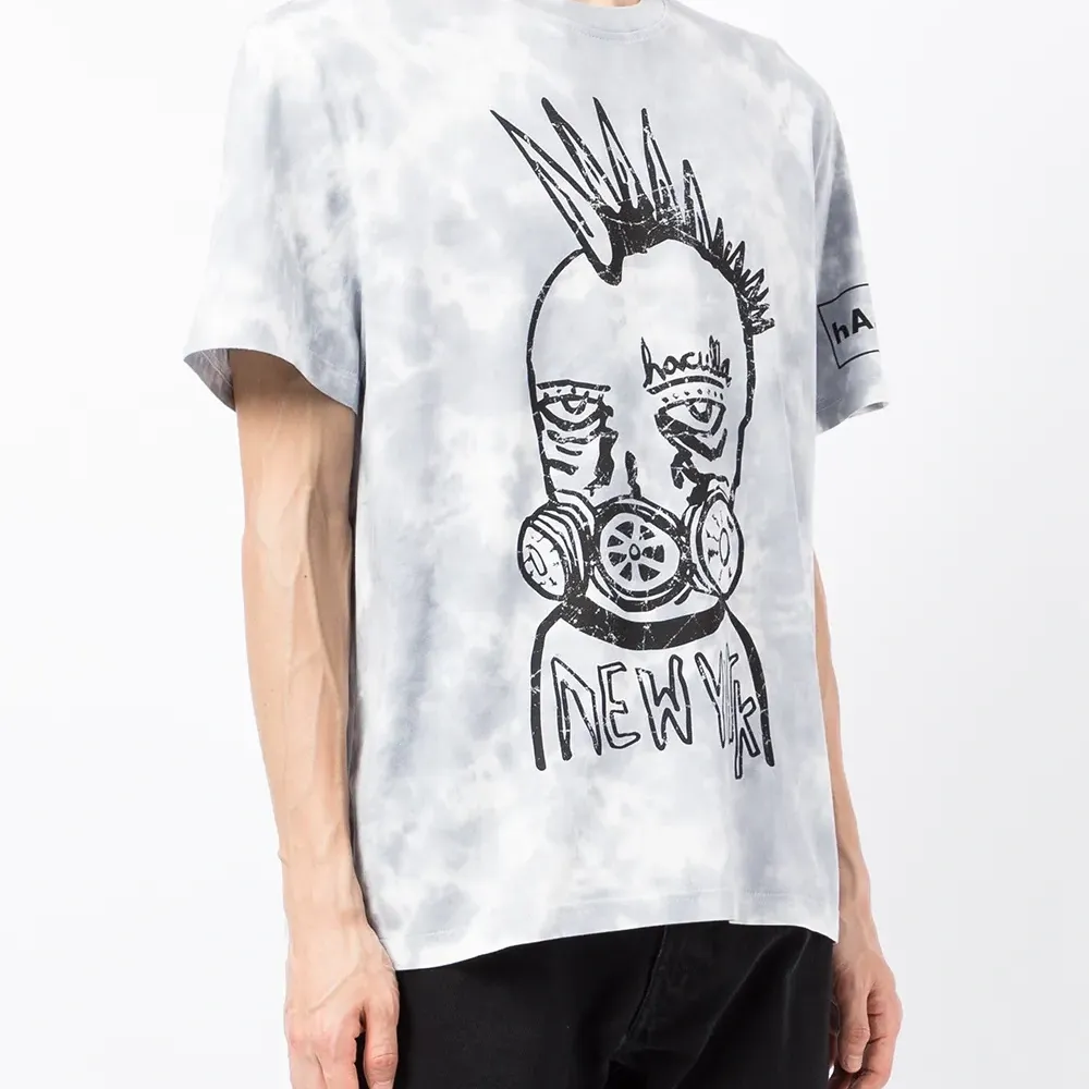 Футболка с графичным принтом