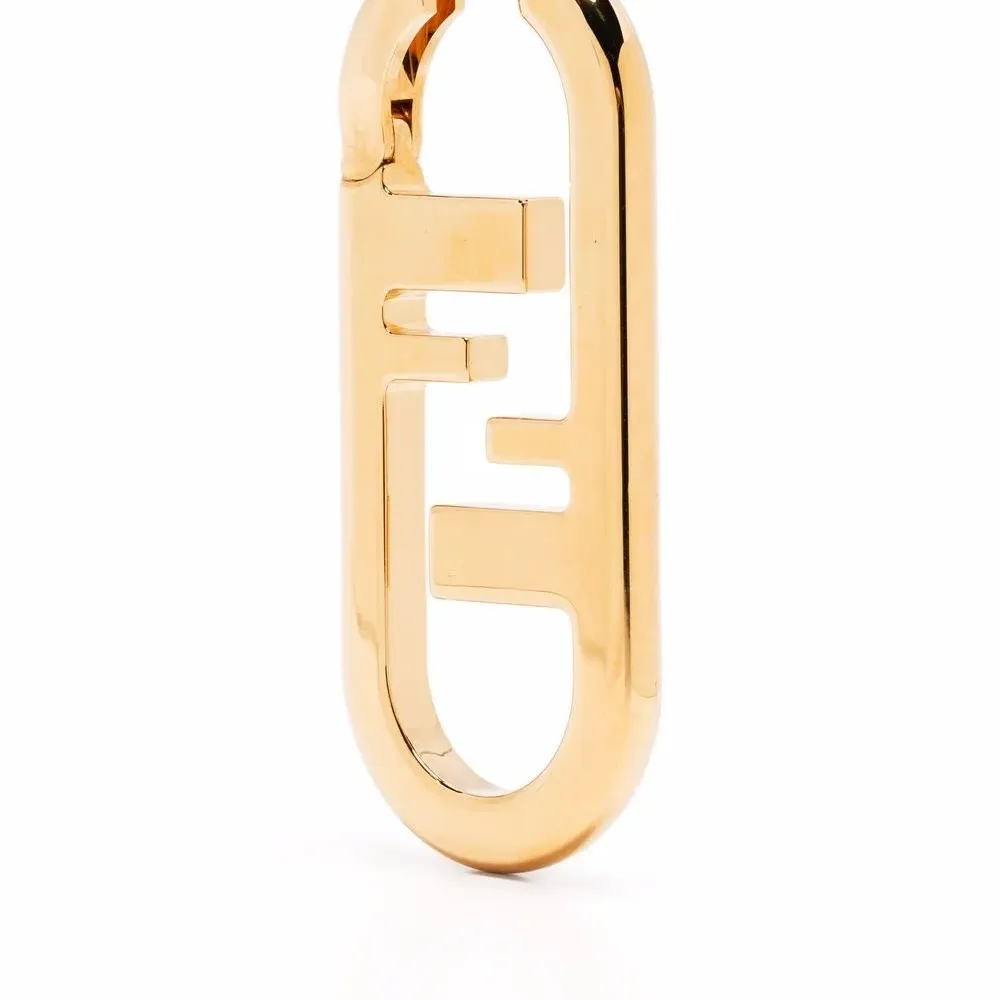 Серьга с монограммой