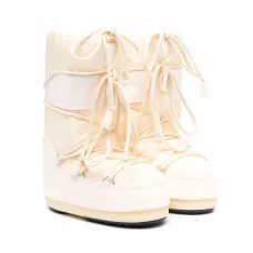 Сапоги с логотипом