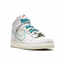 Кроссовки Dunk High First Use