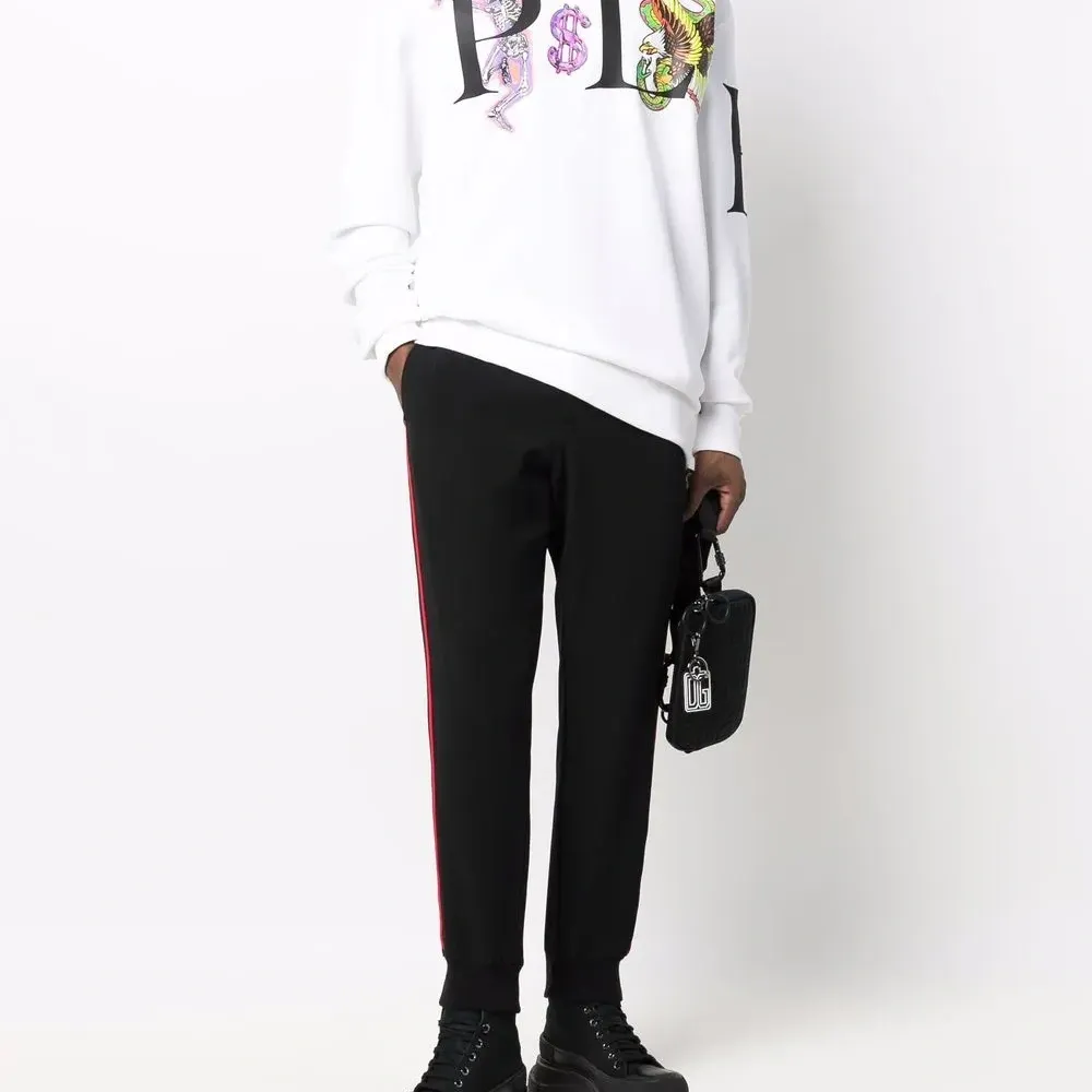 Толстовка с графичным принтом