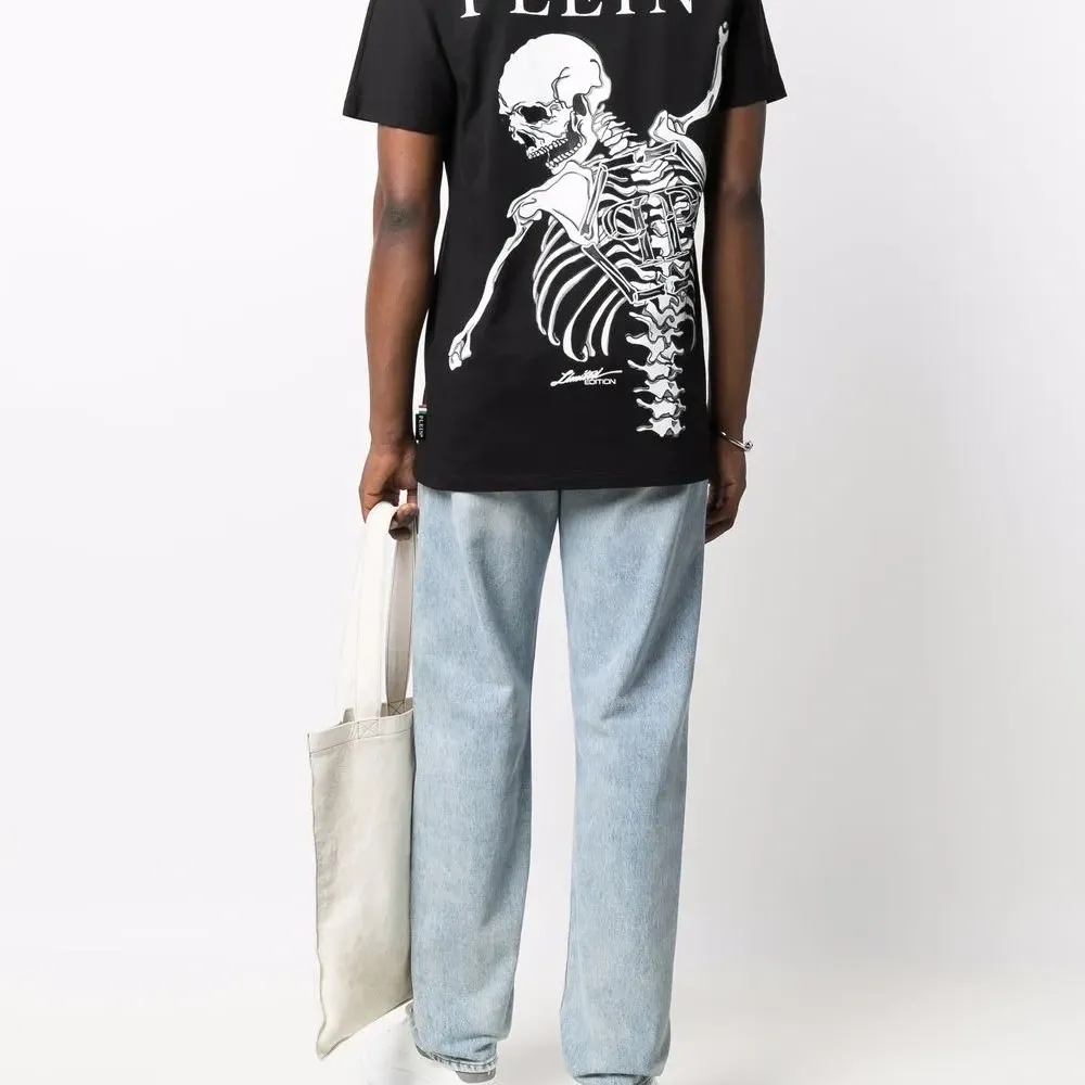 Футболка с принтом