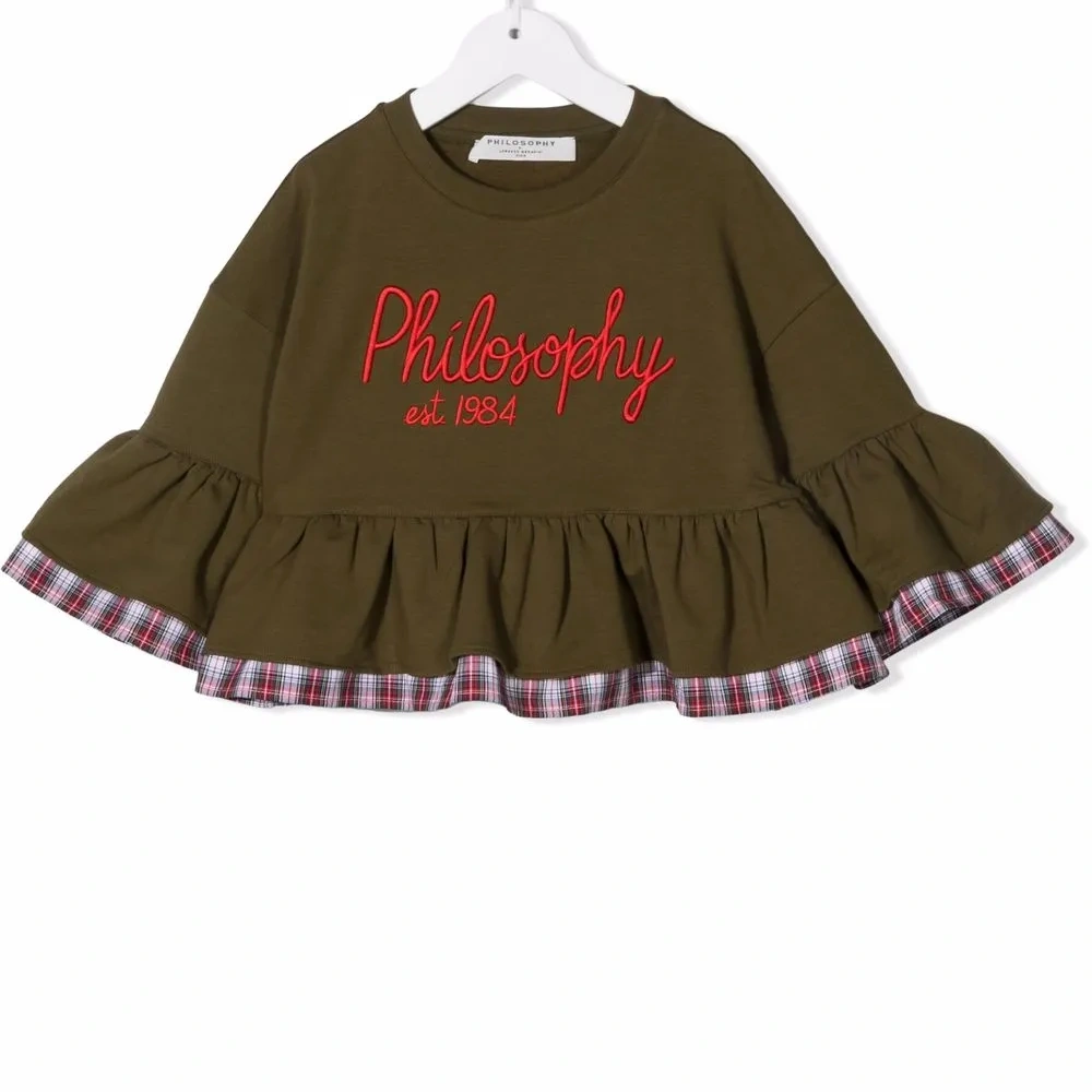 расклешенный топ с логотипом