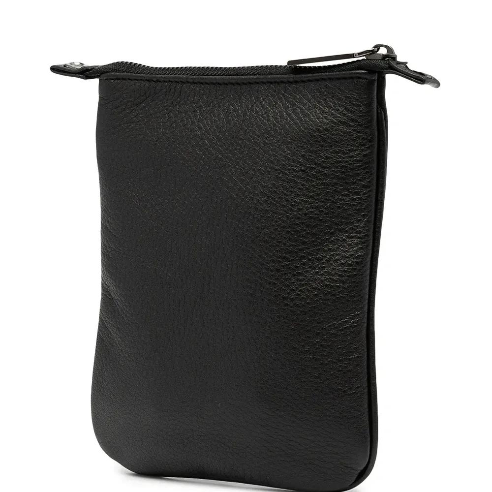 Сумка на плечо с вышитым логотипом