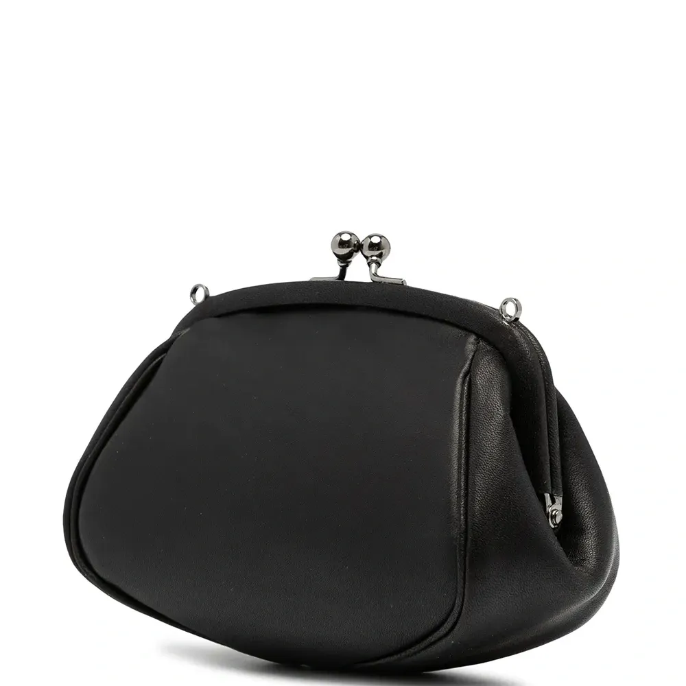 Сумка на плечо с застежкой-защелкой