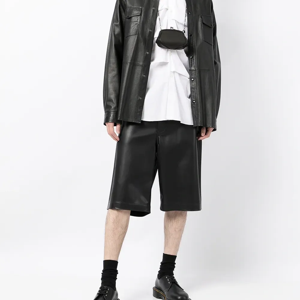 Сумка на плечо с застежкой-защелкой