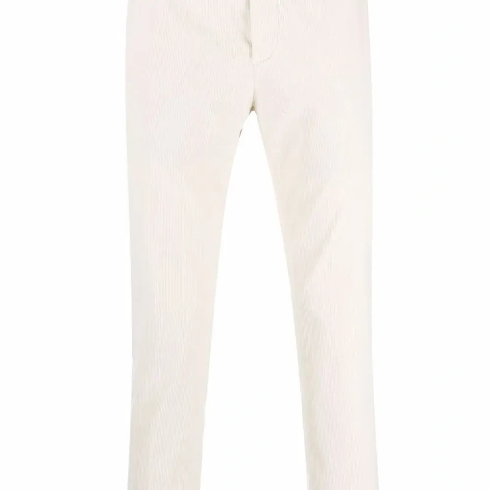 Укороченные брюки чинос