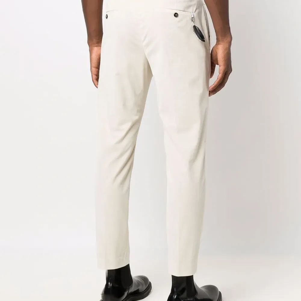 Укороченные брюки чинос