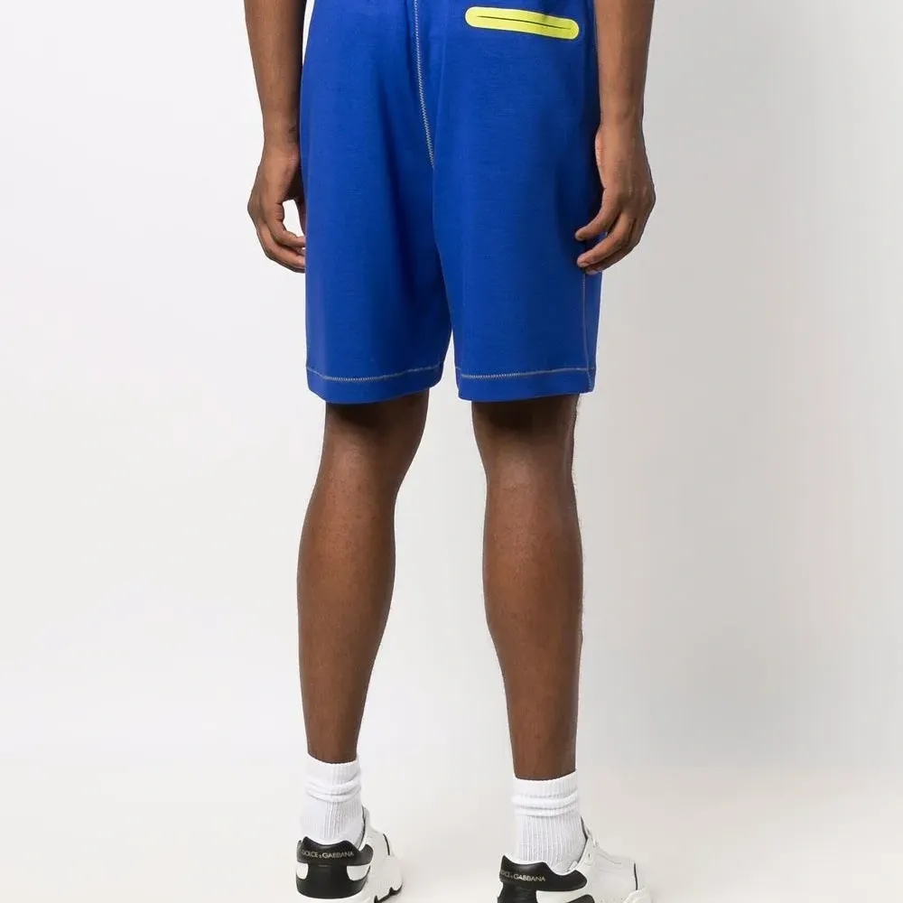 Спортивные шорты с логотипом