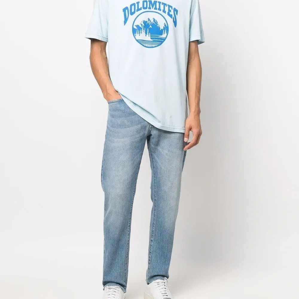 Футболка с графичным принтом