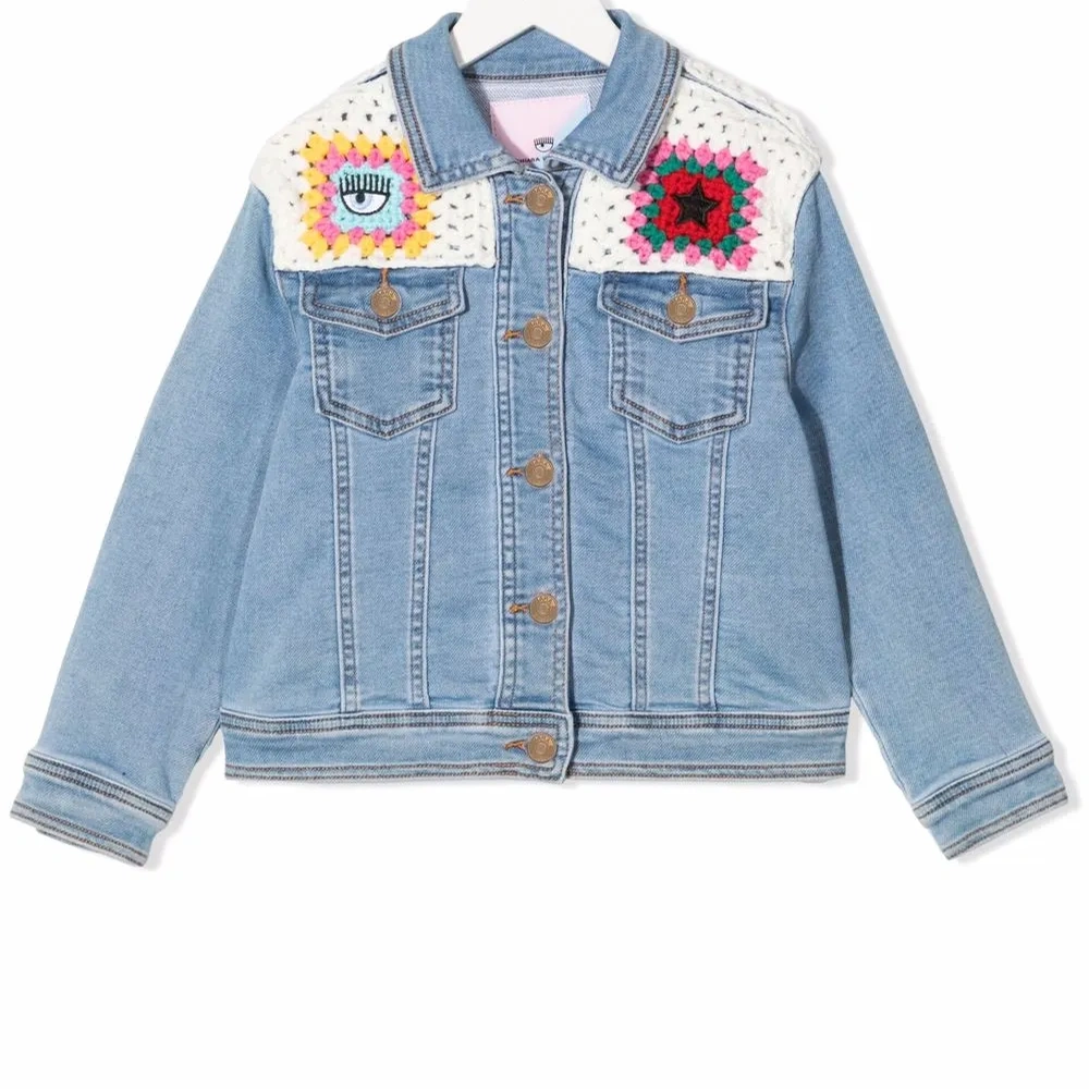 Джинсовая куртка с отделкой в технике кроше