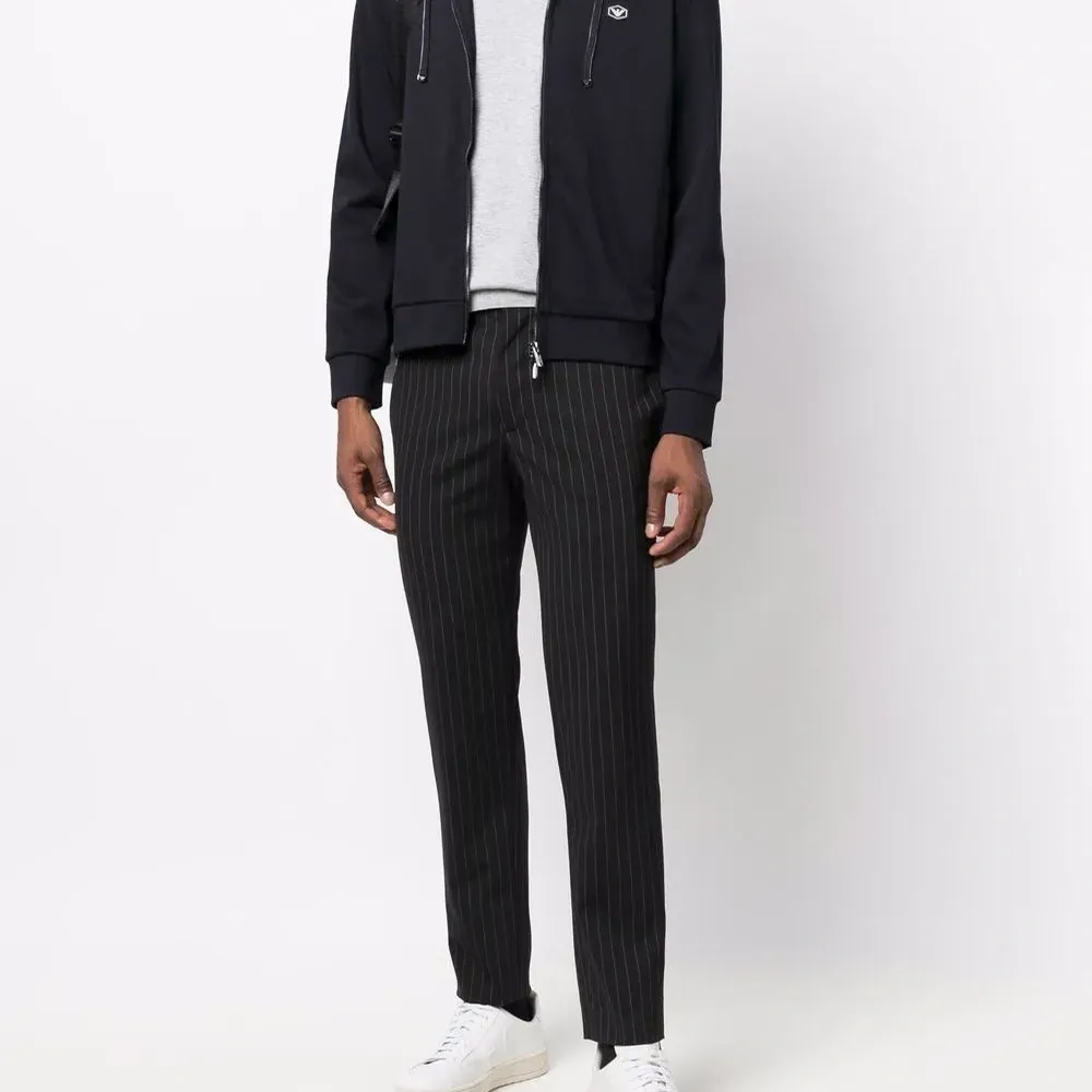 Худи на молнии с нашивкой-логотипом