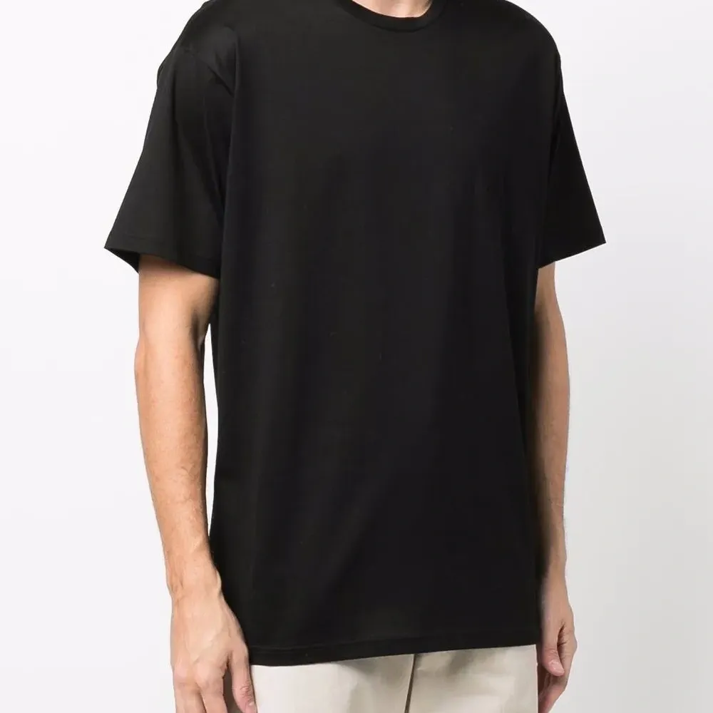 Футболка с круглым вырезом