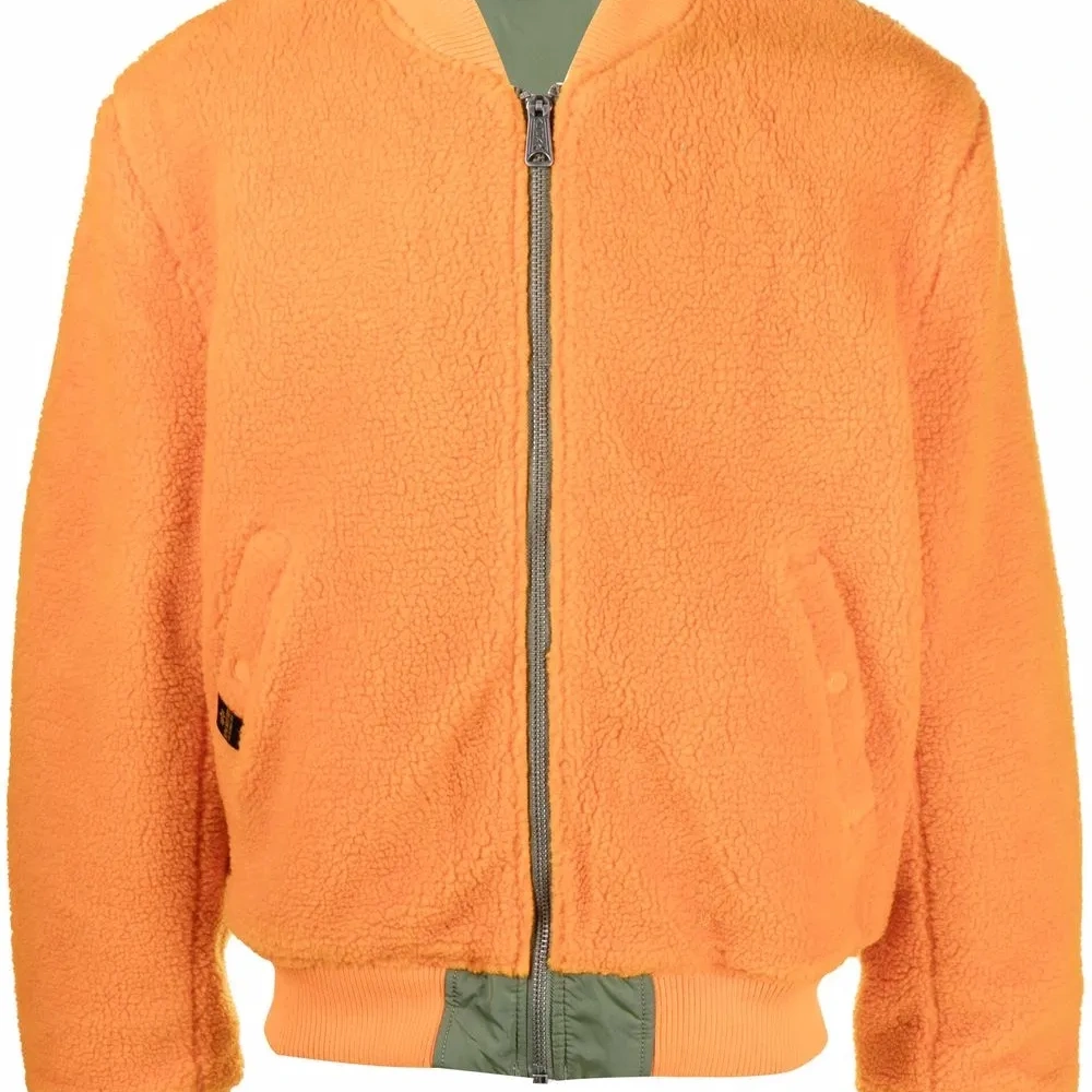 Двусторонний бомбер