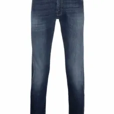 Узкие джинсы средней посадки