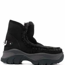 Сапоги на массивной подошве