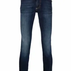 Узкие джинсы с заниженной талией