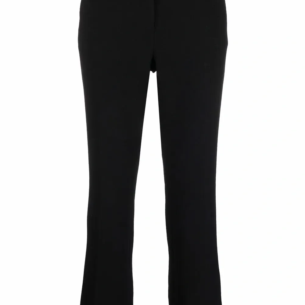 укороченные брюки строгого кроя