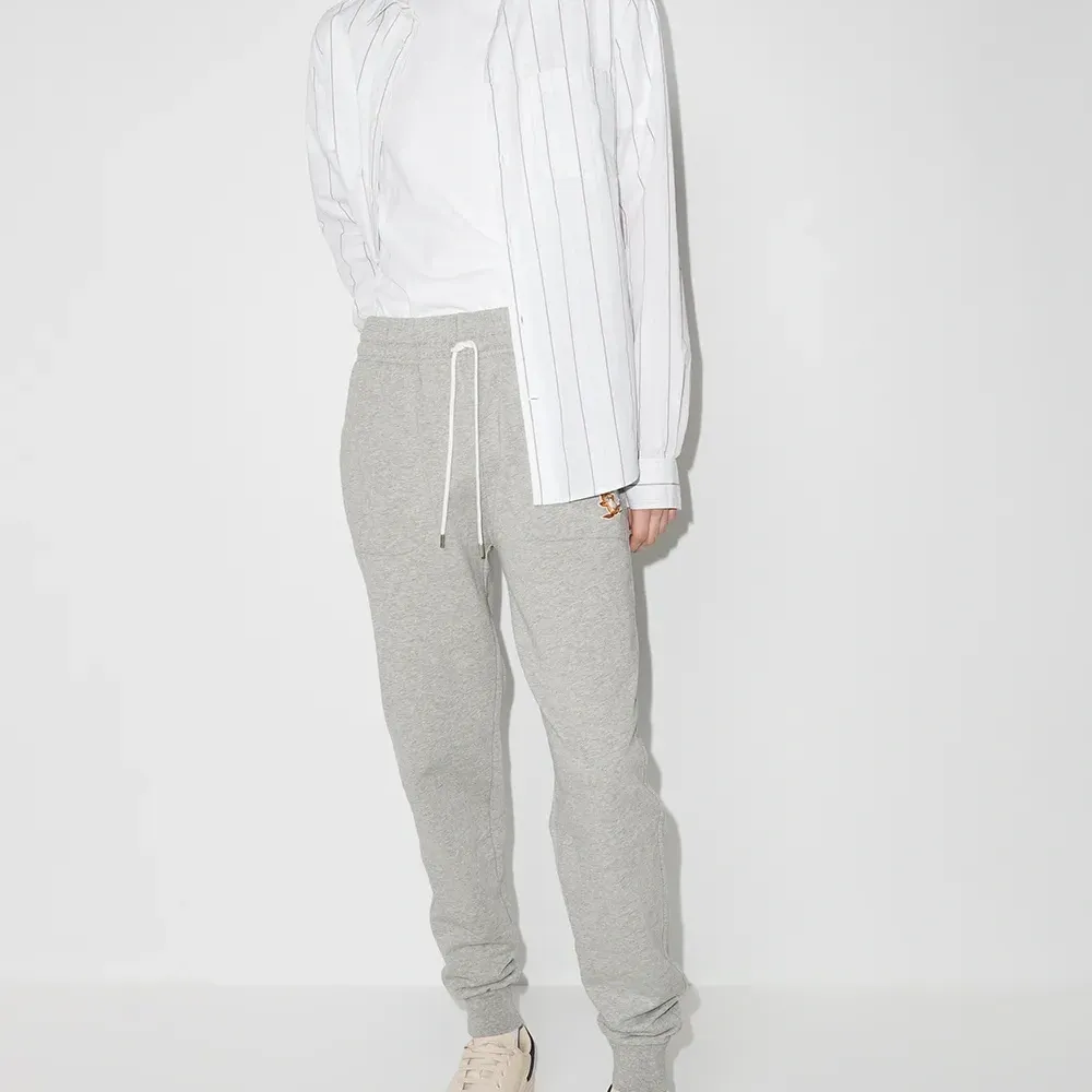 Зауженные спортивные брюки Chillax Fox