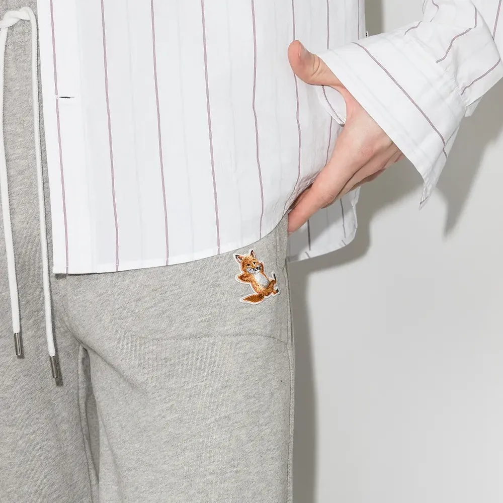 Зауженные спортивные брюки Chillax Fox