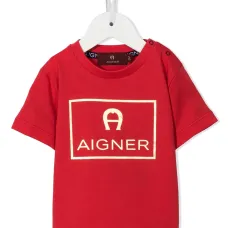 футболка с логотипом