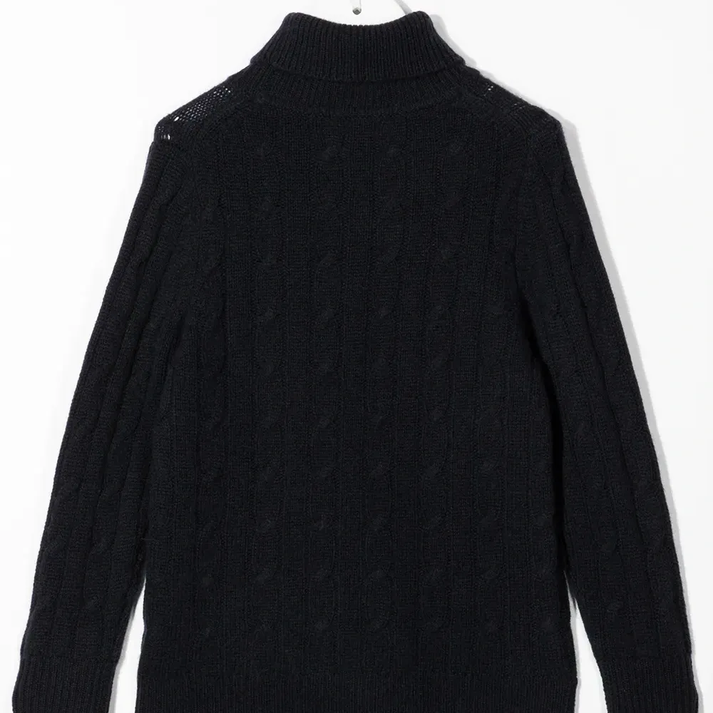 Кашемировый джемпер с высоким воротником Кашемировый джемпер с высоким воротником