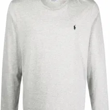 Футболка с вышитым логотипом