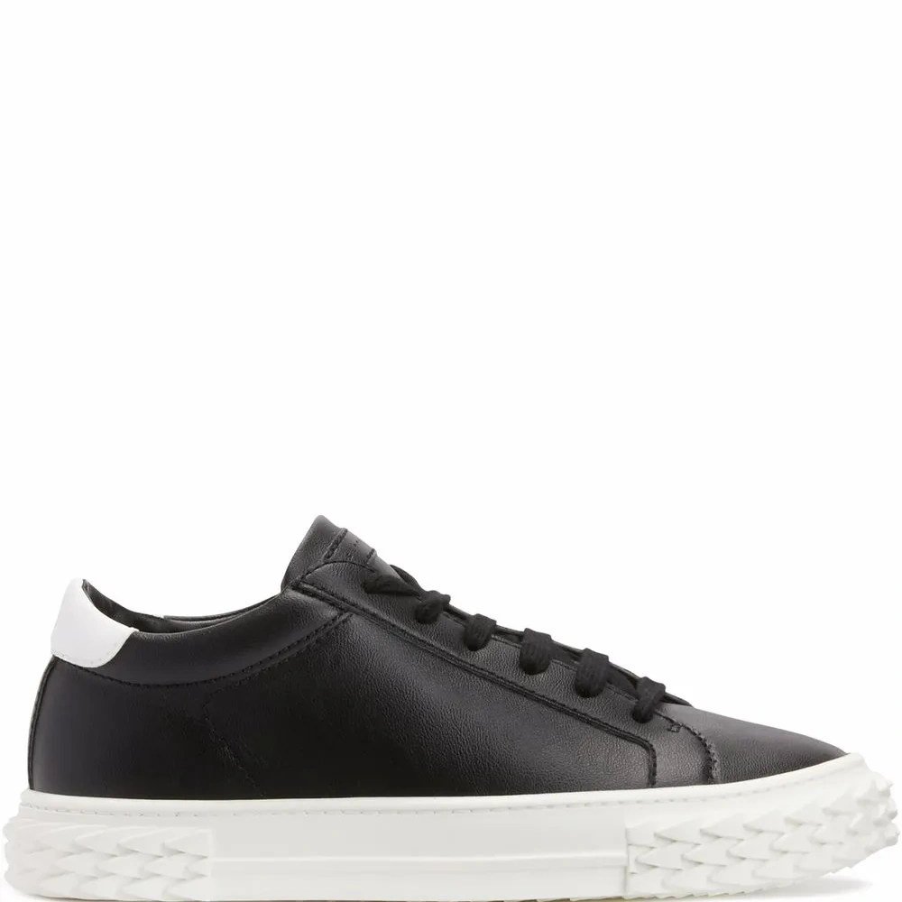 кеды на шнуровке