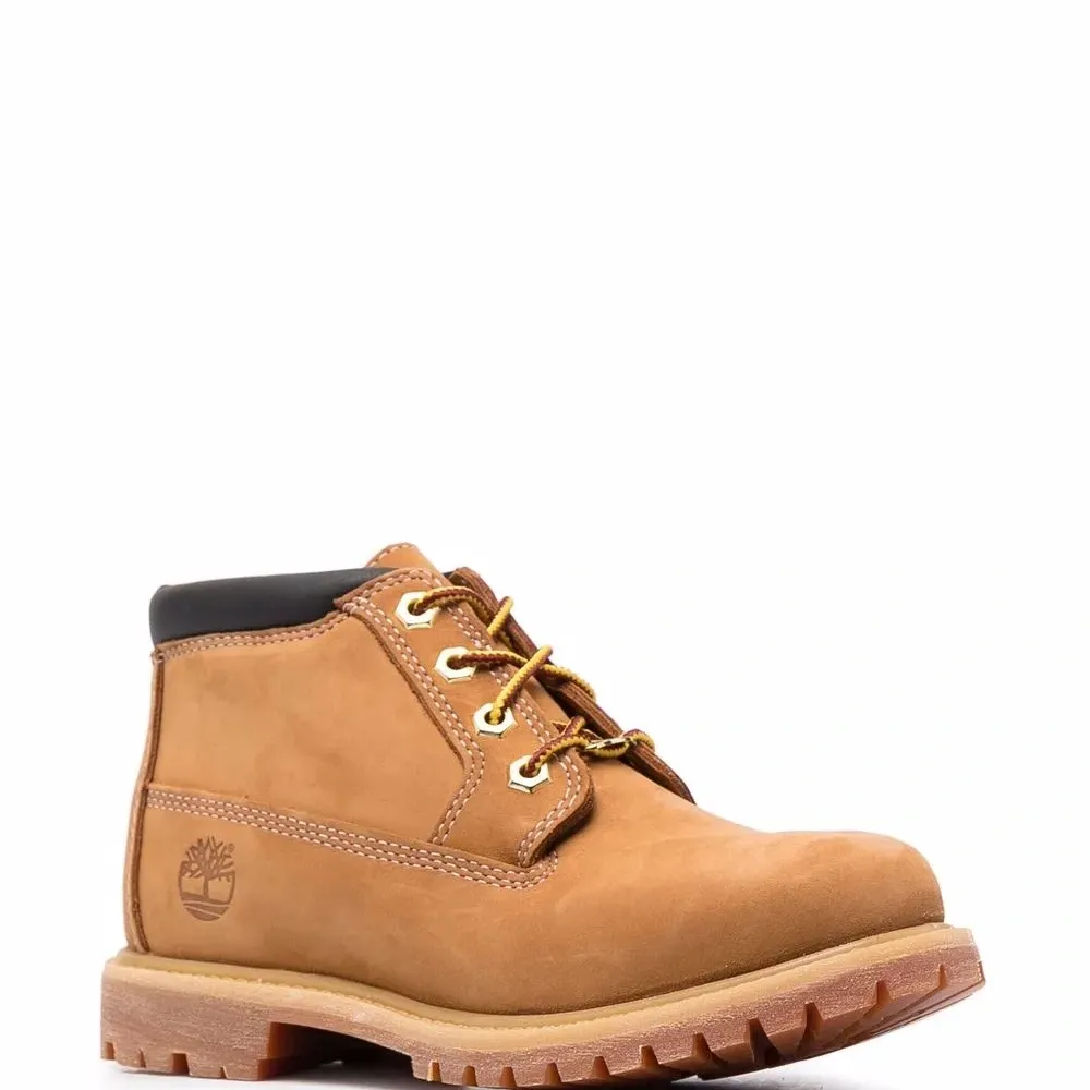 Ботинки с тисненым логотипом