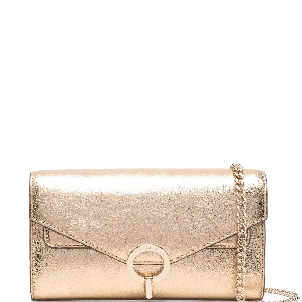 Клатч с эффектом металлик