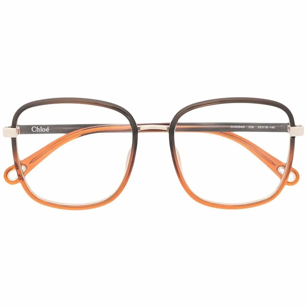 Очки в массивной оправе