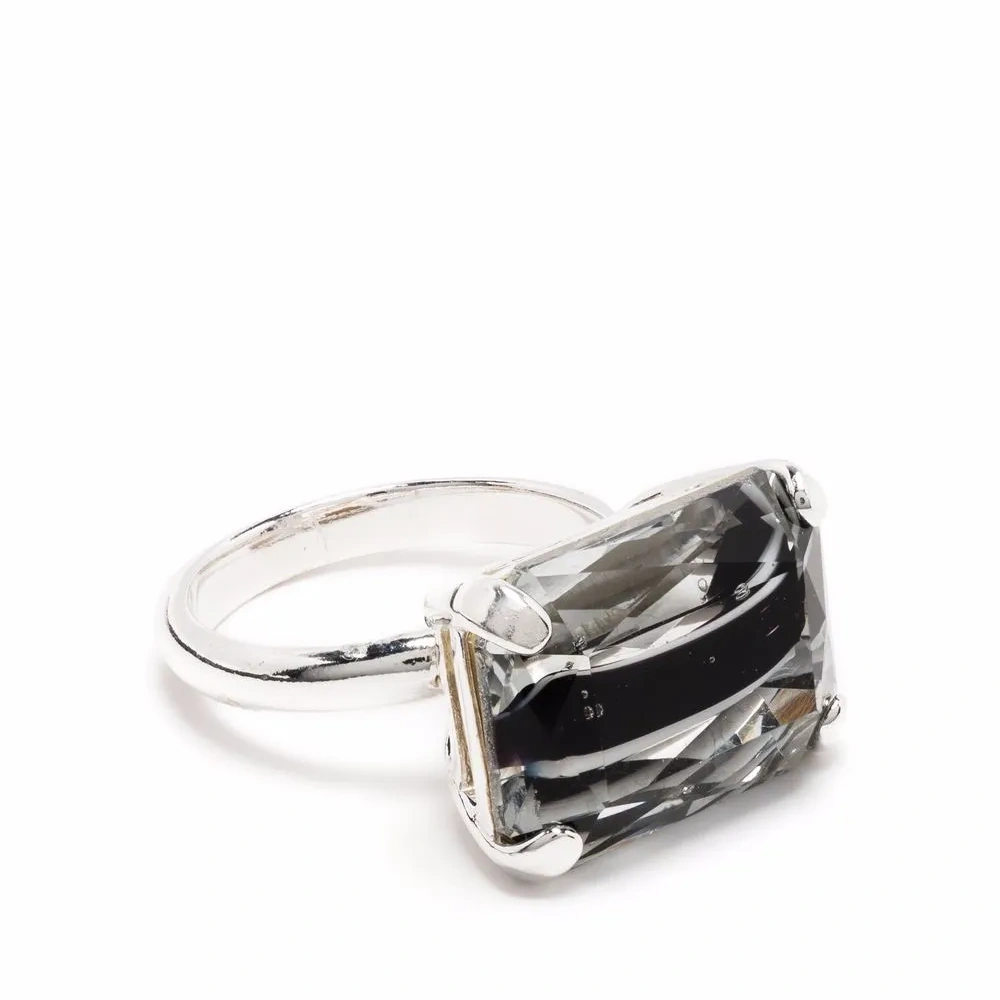 Кольцо с кристаллами